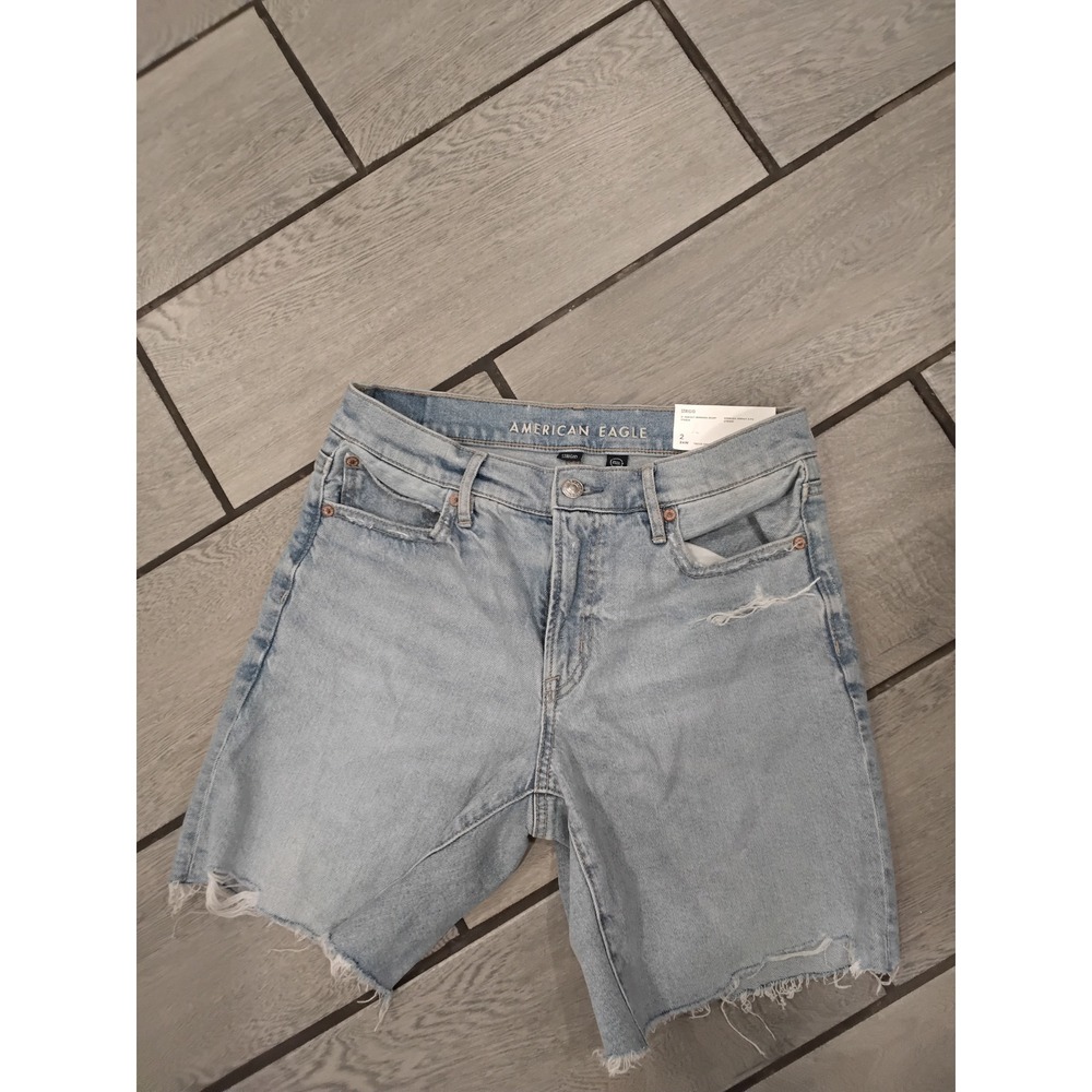 American Eagle Women's Denim Shorts Light Wash Distressed Cutoff‎ Size 2